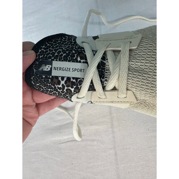 New Balance Women's Sz 8.5 Beige Nergize Sport Running Shoes Cheetah Print - Picture 6 of 11